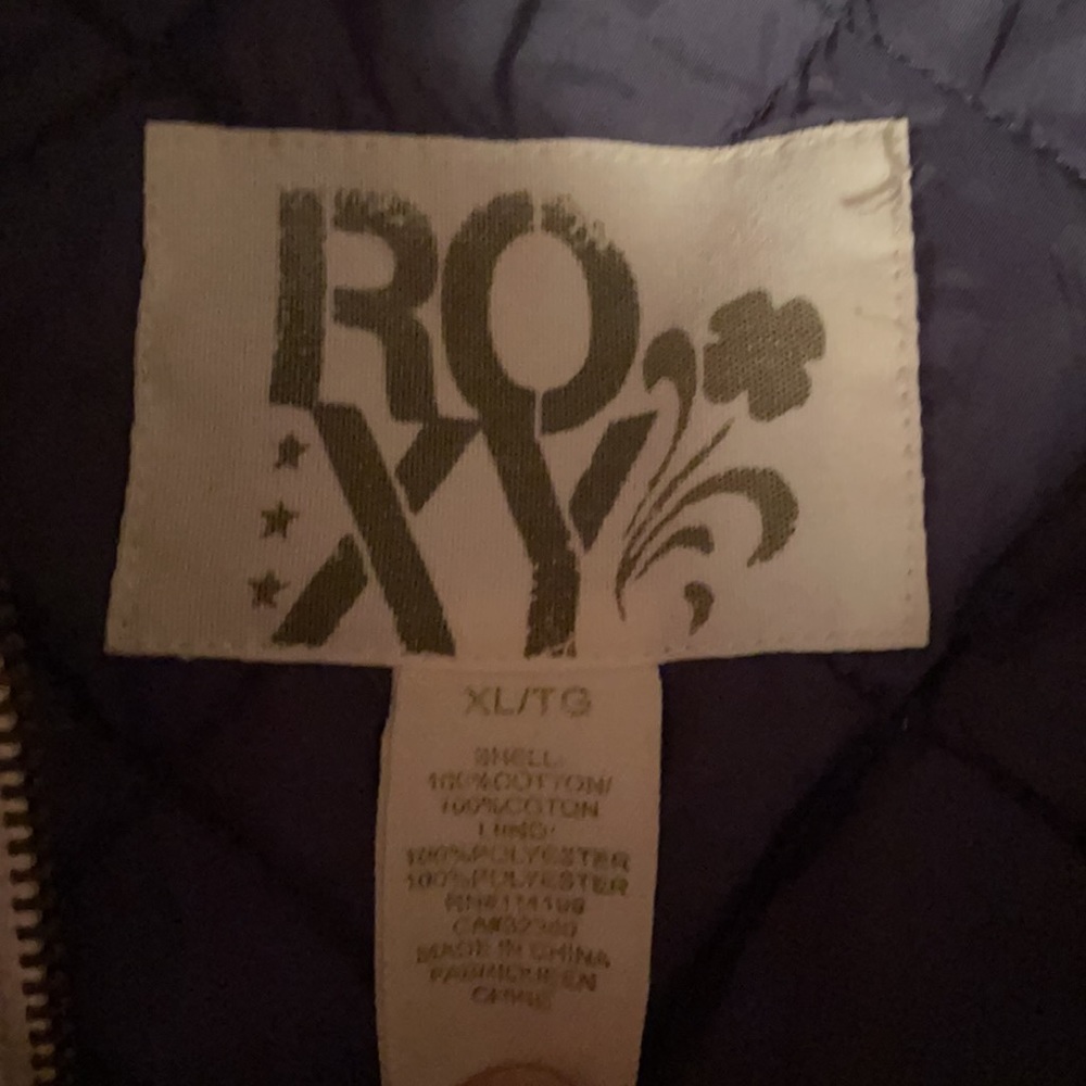 Roxy winter jacket in great condition. Size XL. - Picture 2 of 6